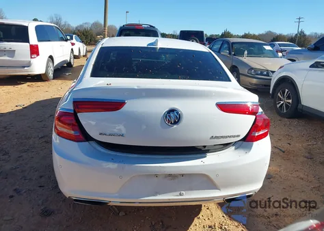 2018 Buick Lacrosse Essence z USA, uszkodzony, nr VIN 1G4ZP5SS4JU107783